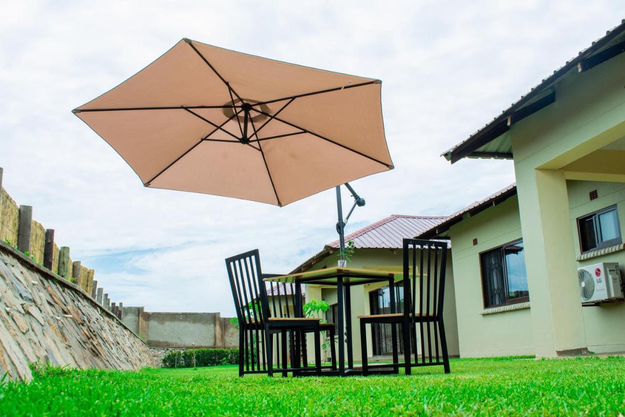 Douglas Lodge & Apartments Lilongwe Exterior foto
